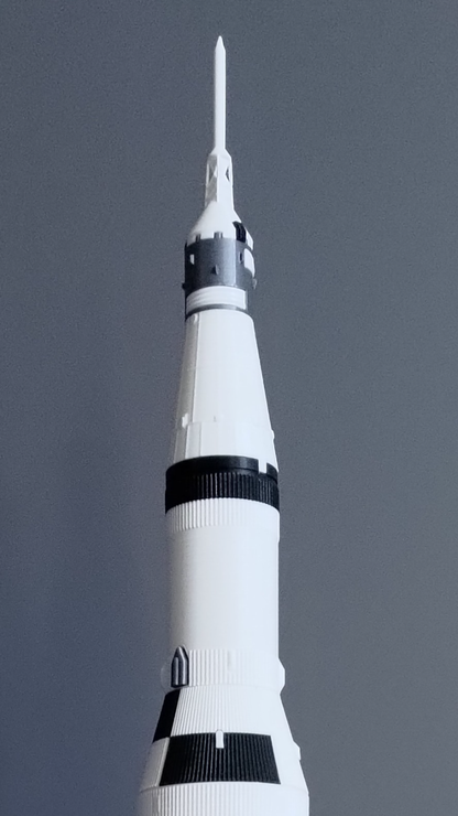 Saturn V Model Rocket 56cm Tall (1:200 Scale)