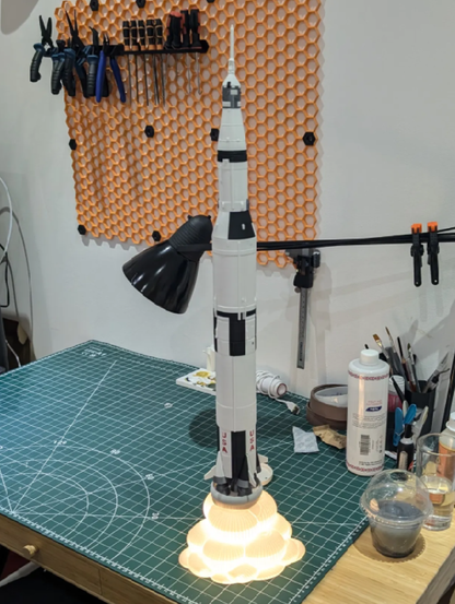 Saturn V Model Rocket 56cm Tall (1:200 Scale)